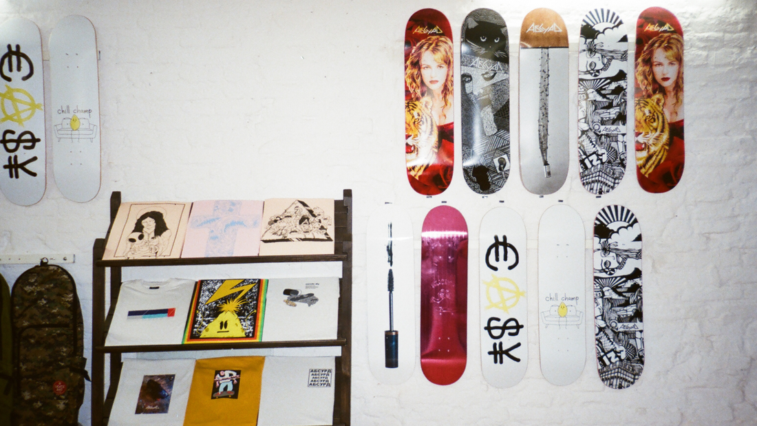 how to mount skateboard decks to your wall